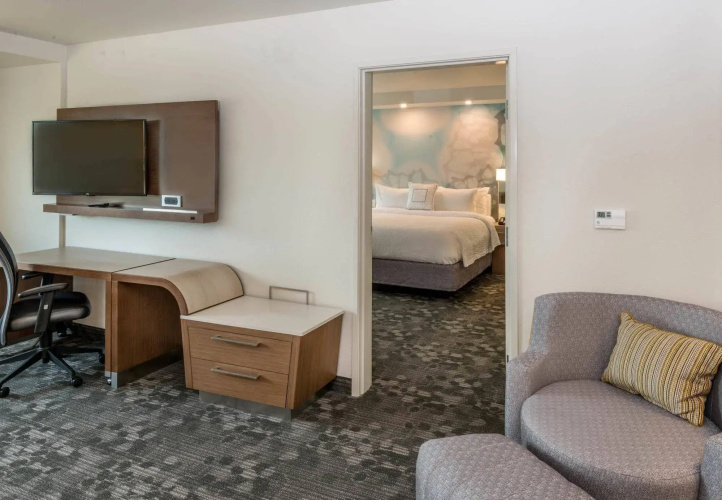 Courtyard by Marriott Somerset