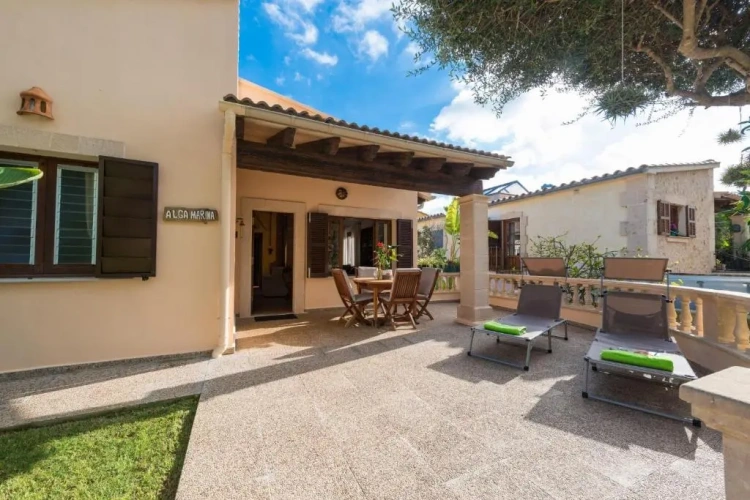 3 Bedrooms Cottage