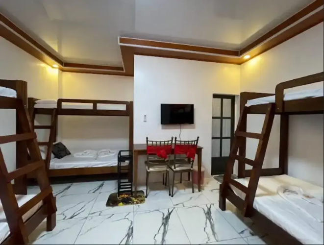 Pilot Hotel
