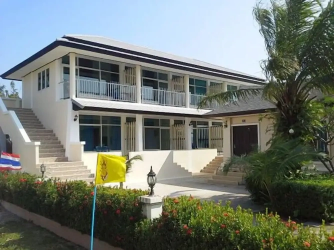 Deluxe Bungalow