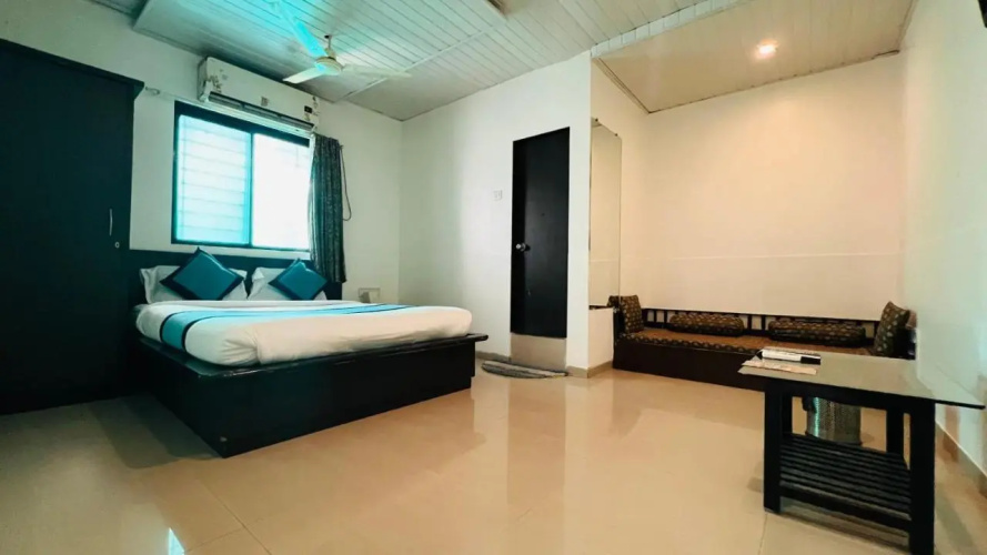 Farm House Residency