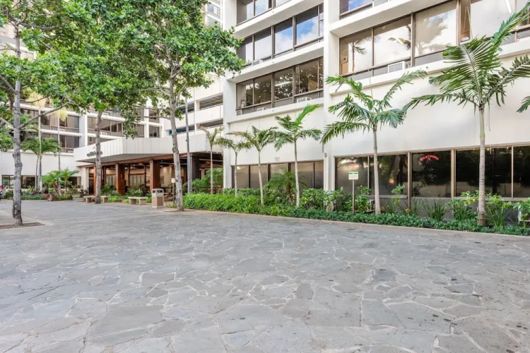 Breezy 12th Floor Waikiki Condo With Free Parking By Koko Resort Vacation Rentals - 檀香山