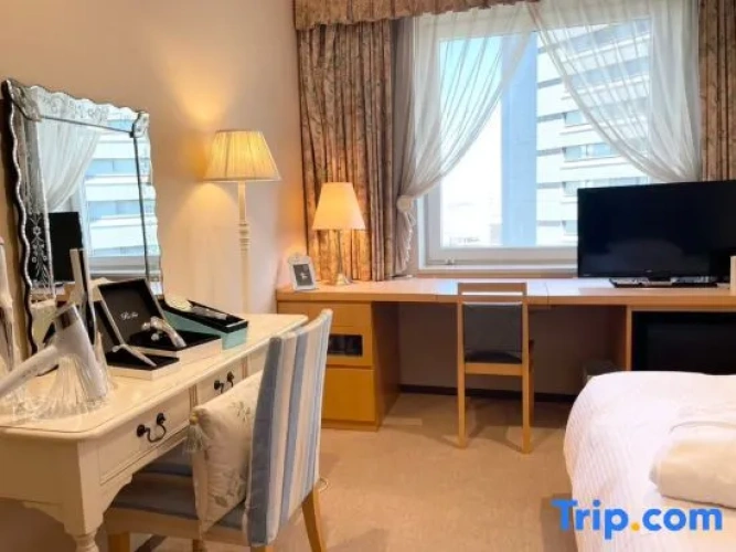 Bed in Dorm (female dorm)