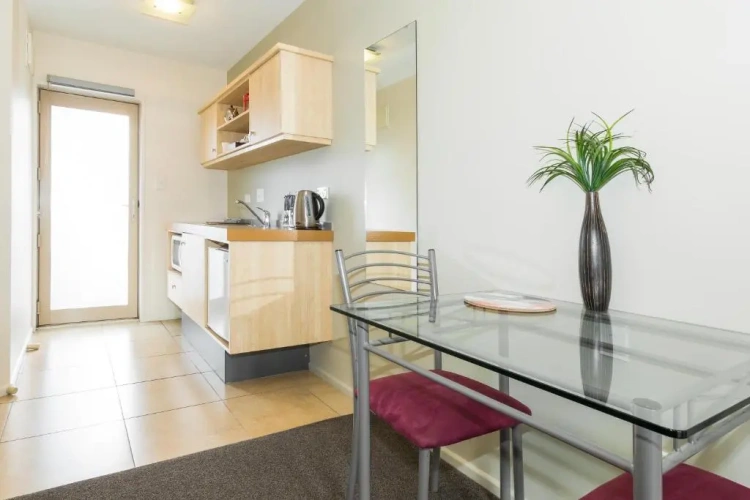 1 Bedroom Suite