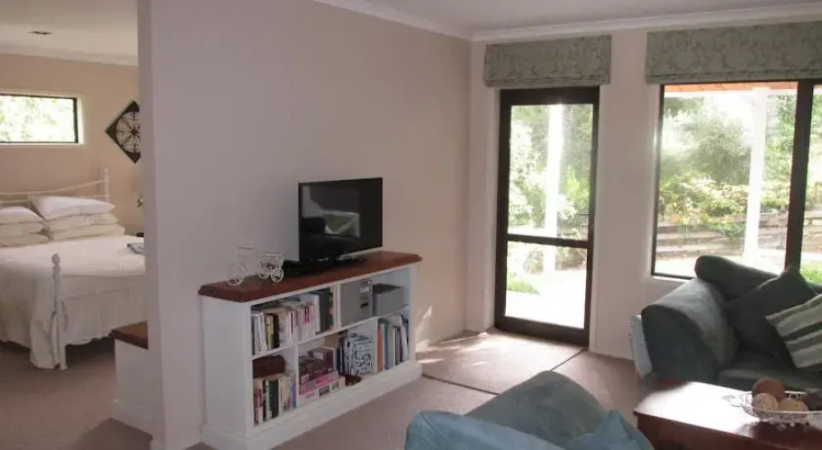 Orchard Cottage Bed & Breakfast
