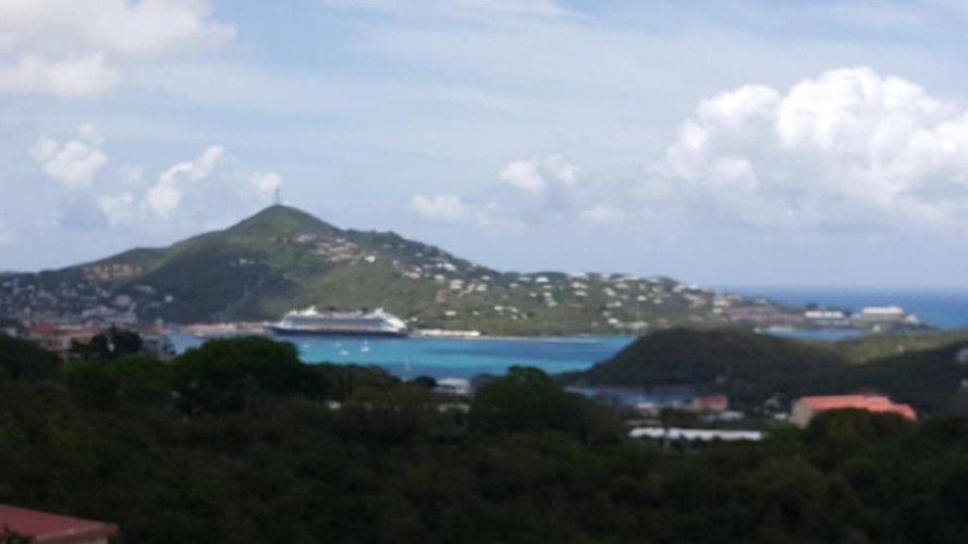 2 Bedrooms Apartment with ocean view
