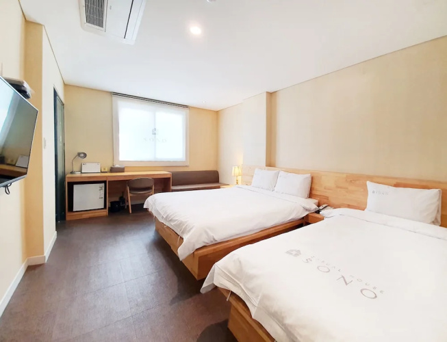 Casual House SONO Guest House - Hostel