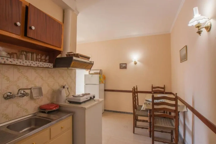 2 Bedrooms Apartment