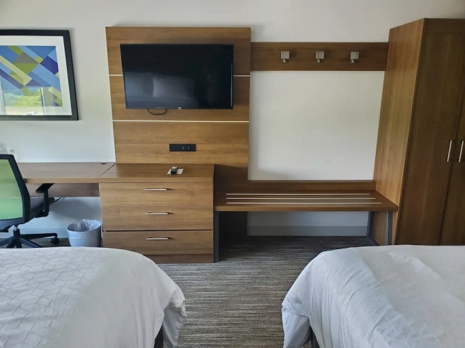 Quadruple Suite
