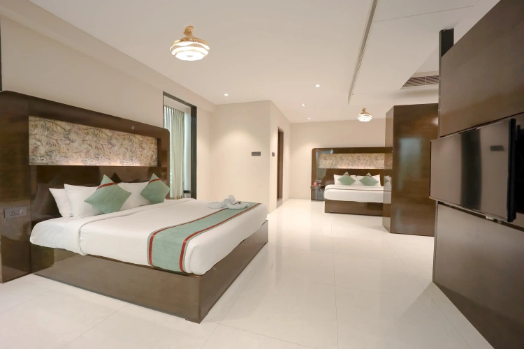 Quadruple Junior Suite