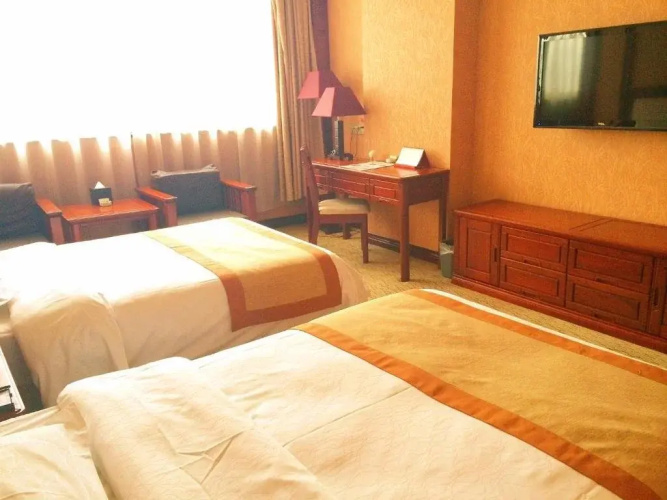 Xinfeng Holiday Hotel