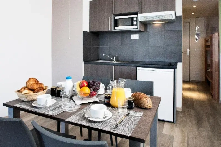 Grand Apartment with balcony
