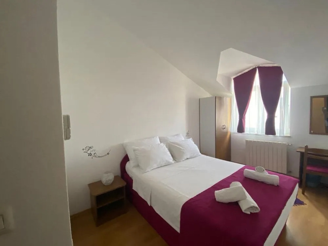 Pula center rooms