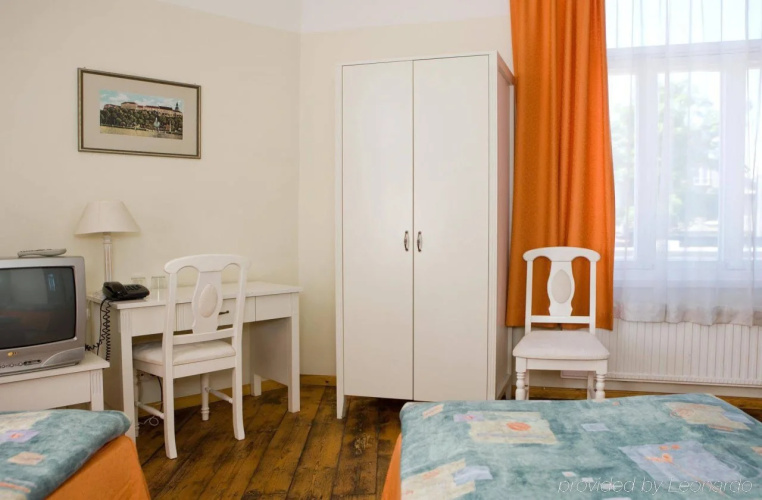 Economy Hotel