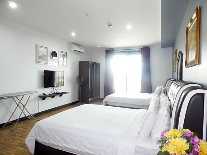 Suite with balcony and with view