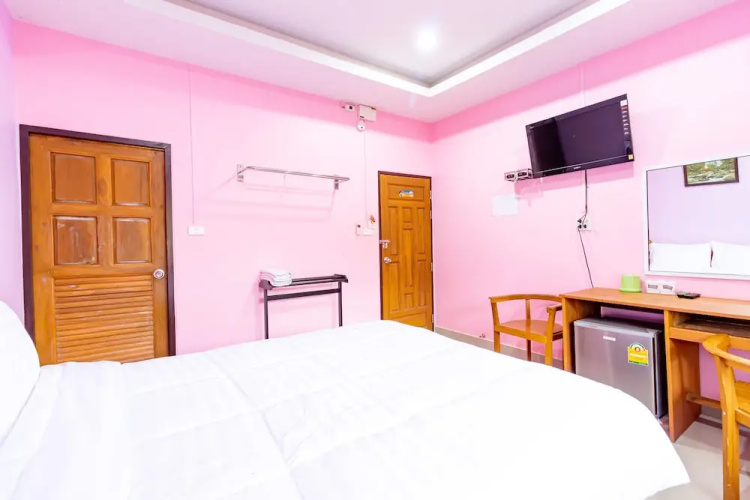 Tonrak Apartment