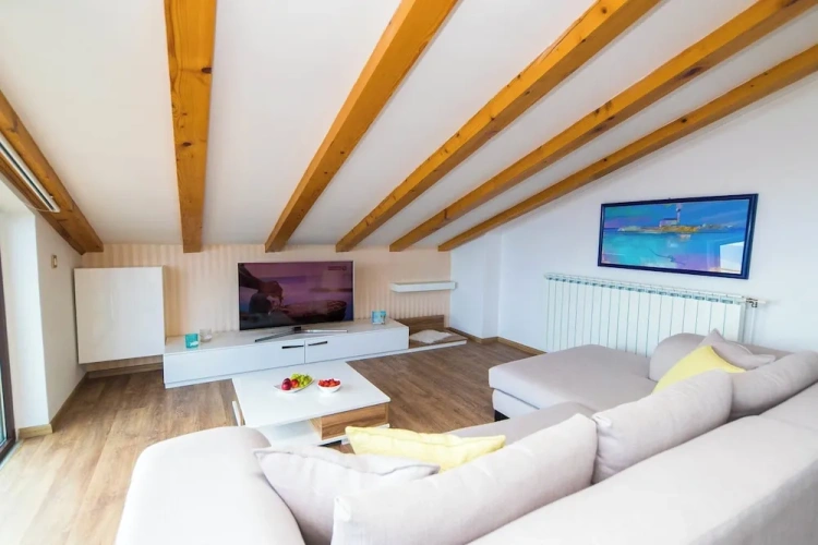 Apartment with balcony