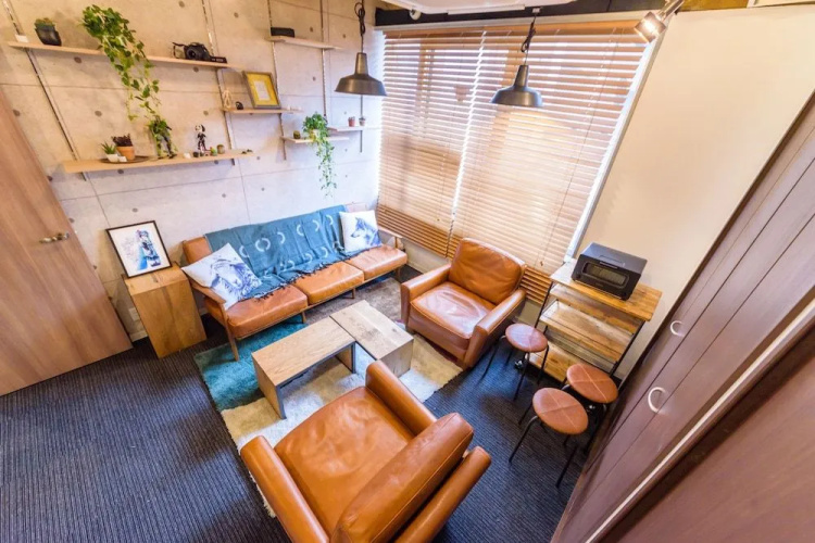 withB Hostel Suitengumae
