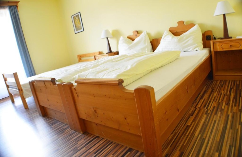 Classic Triple room with balcony and with view