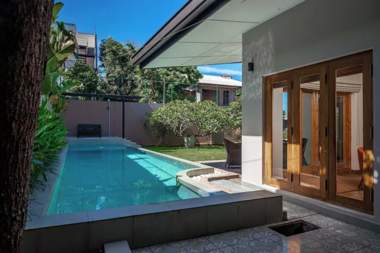 Colombo Villa Collection