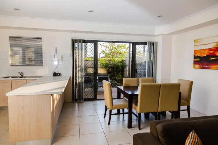 Gladstone Heights Executive Apartments