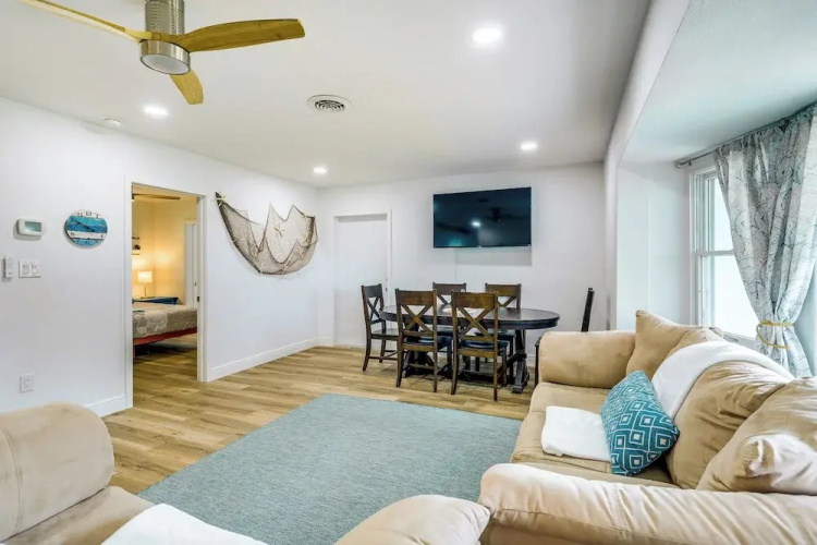 Pet-friendly Cocoa Beach Home: Walk to Beach!