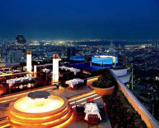 Tower Club & State Tower At Lebua
