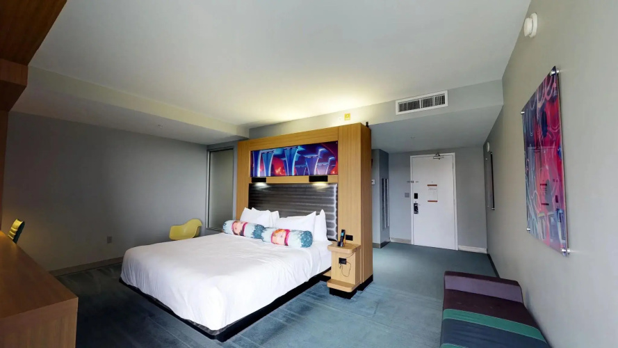 Aloft Miami - Brickell