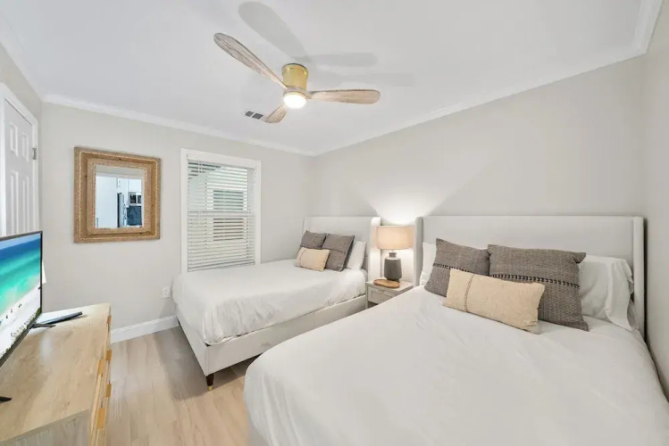 Beachside Villas 811