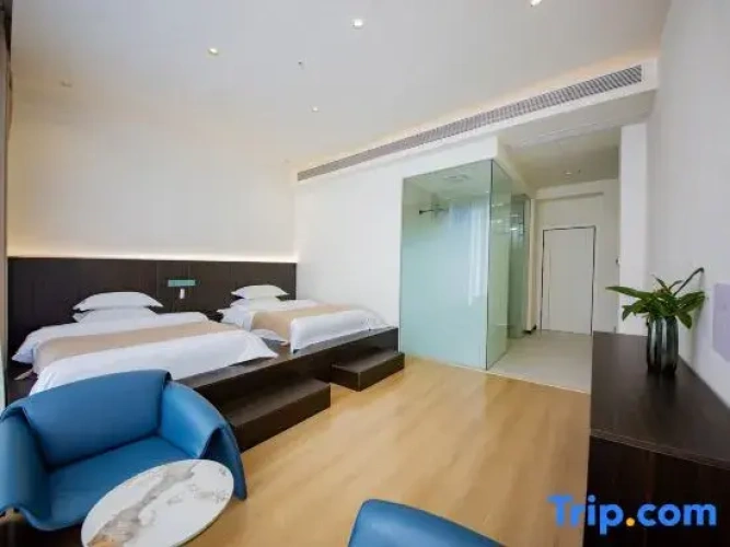 Standard Twin room with sea view