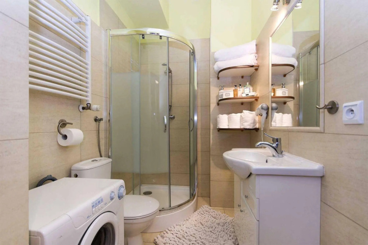 Apartament White Lions