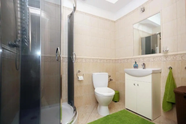 3 Bedrooms Double Apartment