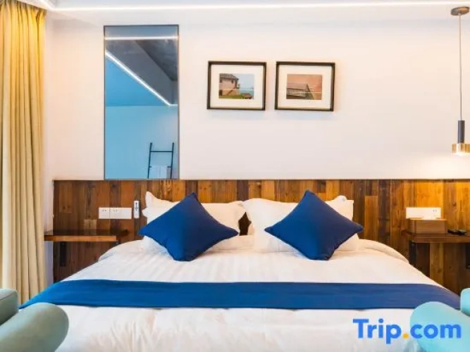 Deluxe Double room with balcony and with sea view