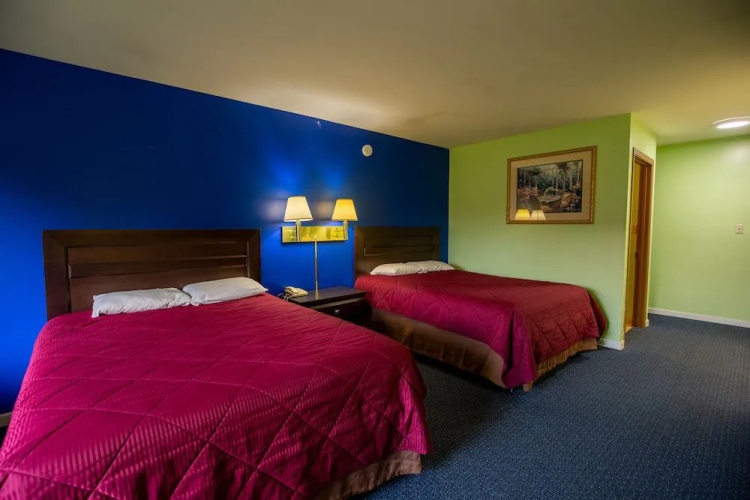 Budget Host Inn