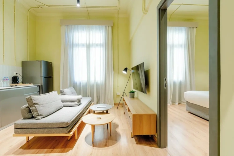 2 Bedrooms Apartment with balcony and with city view