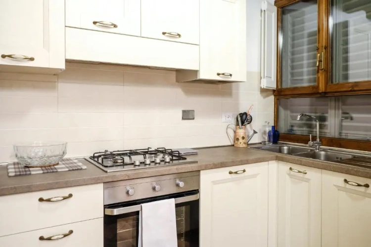 3 Bedrooms Apartment