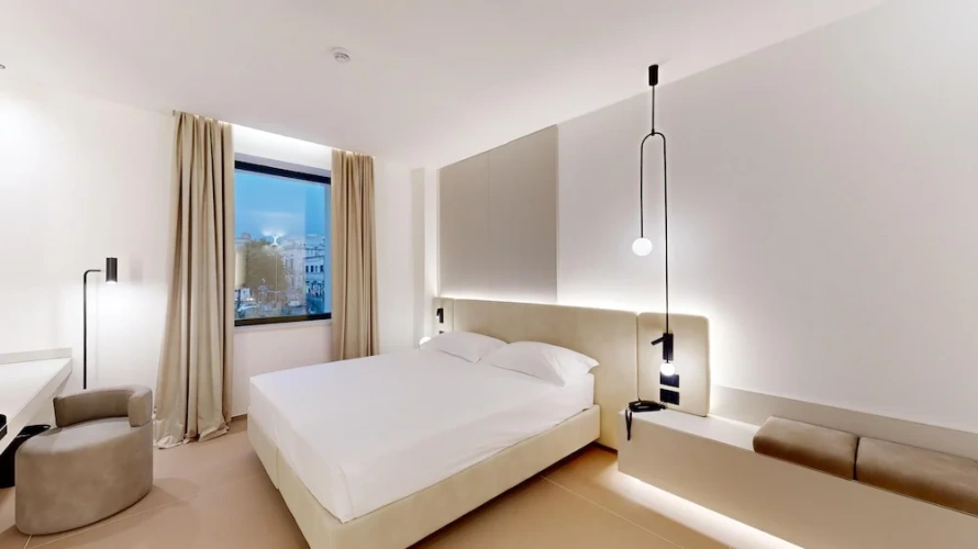 1 Bedroom Standard Double room with city view