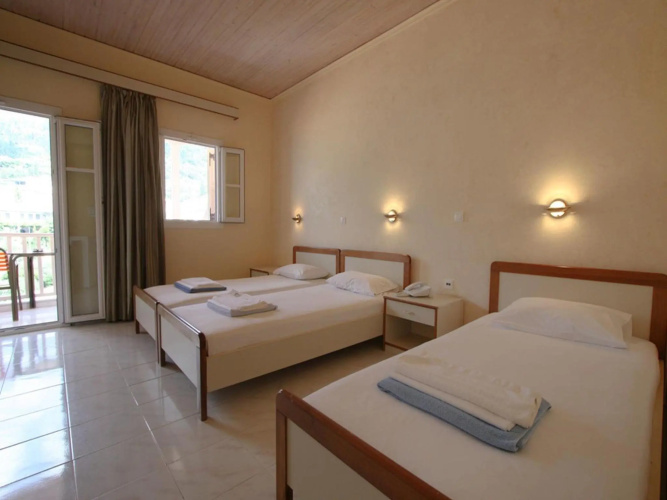 Ionis Hotel