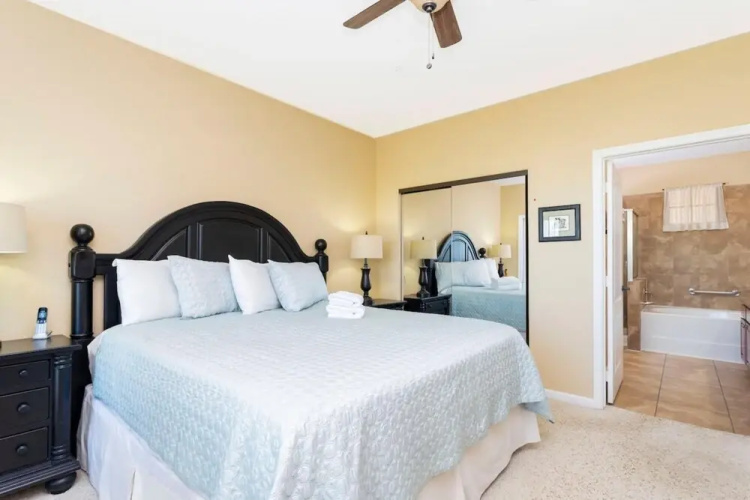 909 Unit 1033 Beautiful Apartment