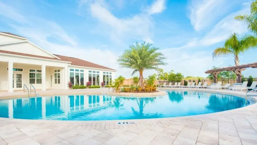 West Lucaya Resort