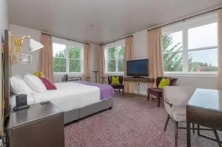 Inn At Red Hills