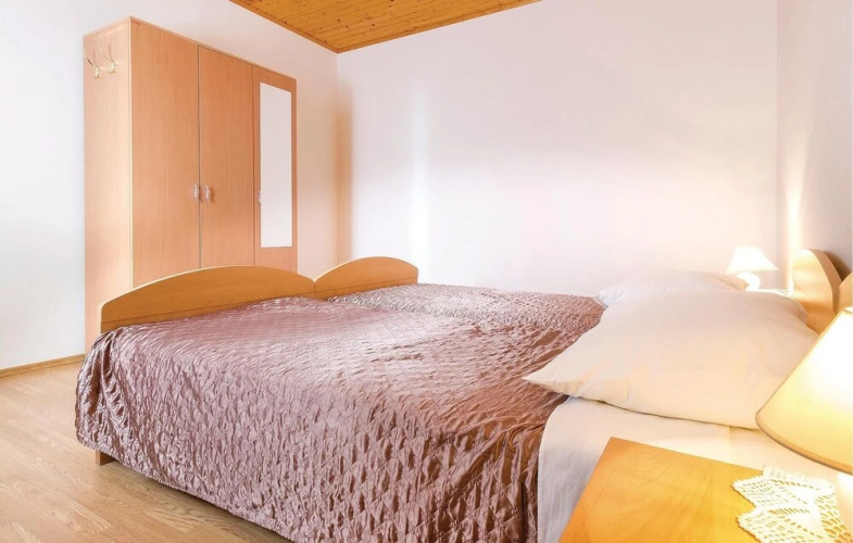 Nice Apartment in Pula With 2 Bedrooms and Wifi