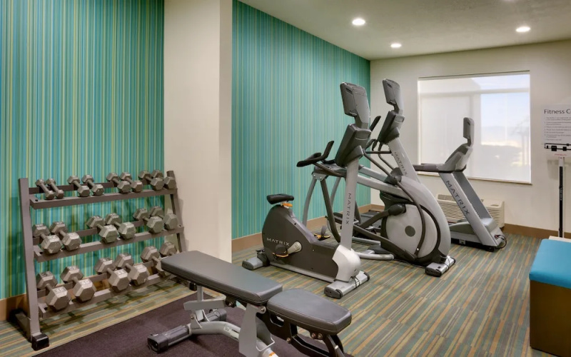 Quality Inn & Suites(.)