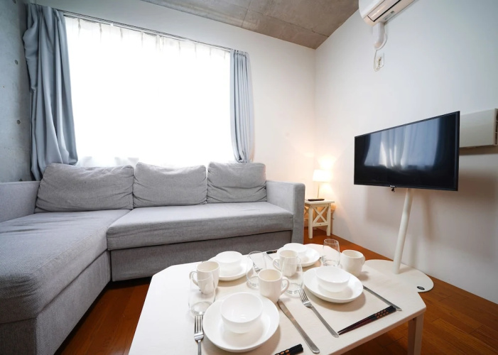 Laffitte Hirai Condominium Hotel