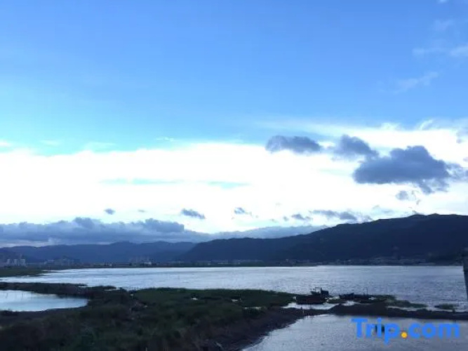 Beiqi Tantu Seaside Hostel