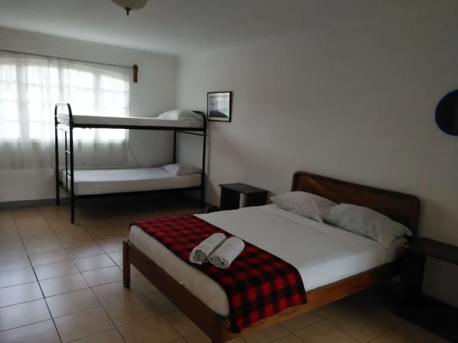2 Bedrooms Standard Quadruple room with mountain view