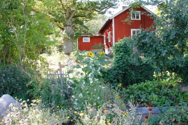 Double Cottage