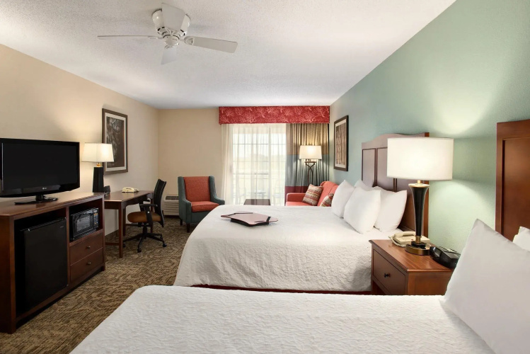 Hampton Inn & Suites Outer Banks/ Corolla