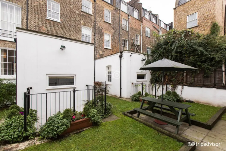 Studios 2 Let North Gower