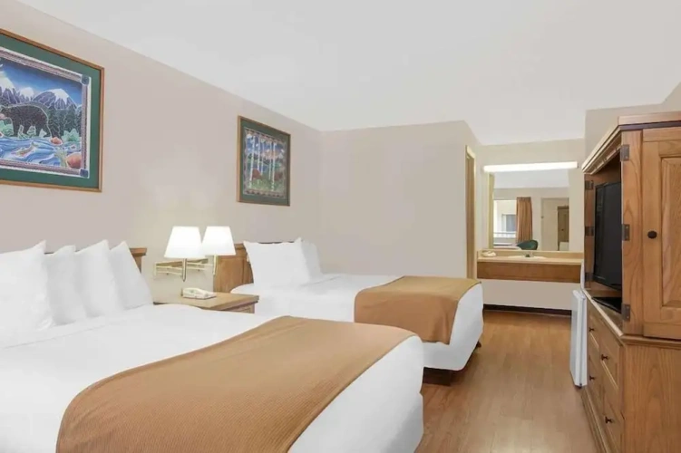 Standard Quadruple room